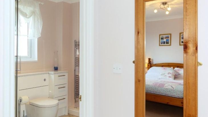 Glebe House - Photo 16