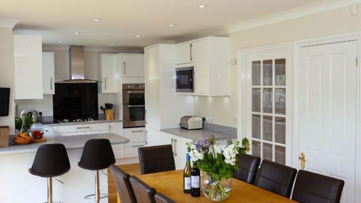 Glebe House - Photo 2