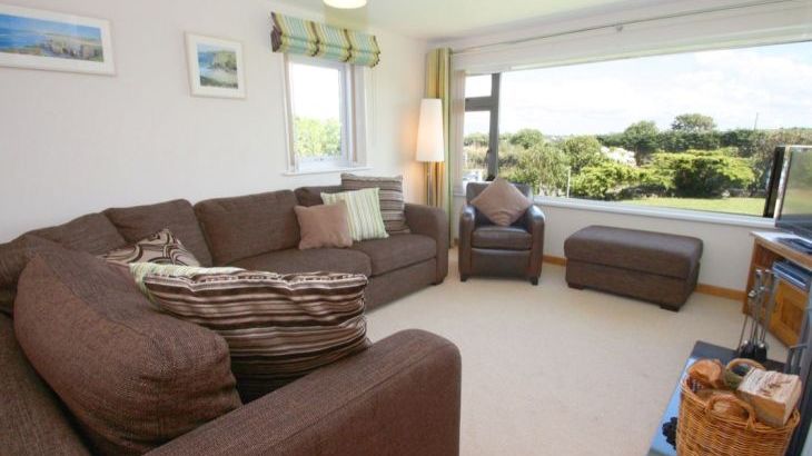 Lanesend - Photo 2