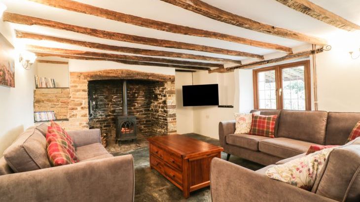 Lower West Curry Farmhouse - Photo 1