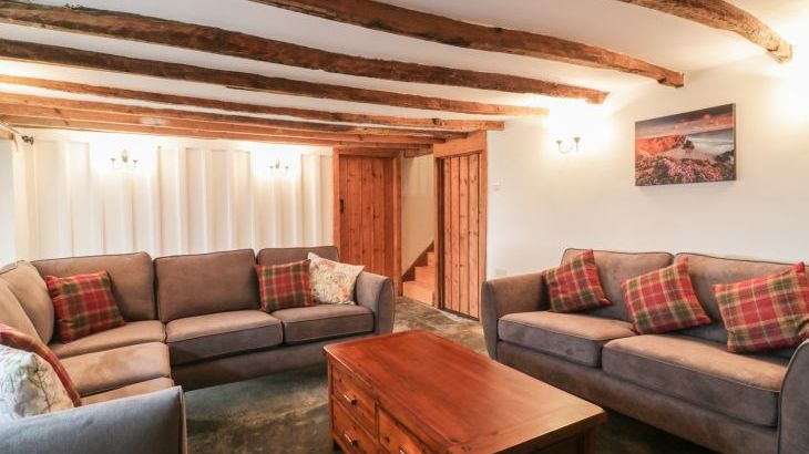 Lower West Curry Farmhouse - Photo 2