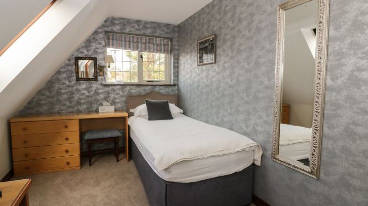 The Lodge off High Street - Photo 11