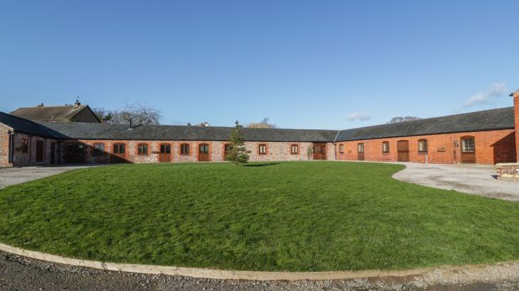 Bull Barn Conversion - Photo 1