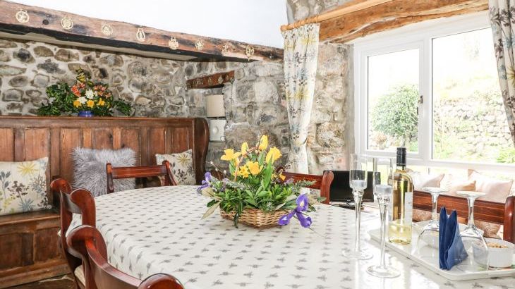 Penrose Farm Cottage - Photo 9