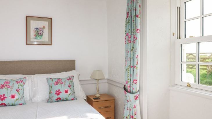 Penrose Farm Cottage - Photo 16