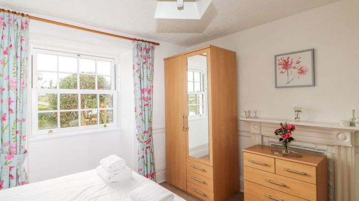 Penrose Farm Cottage - Photo 17