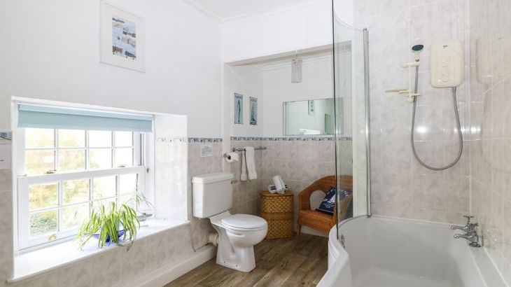 Penrose Farm Cottage - Photo 22