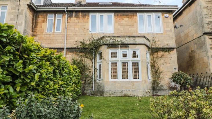 33 Crescent Gardens - Photo 1