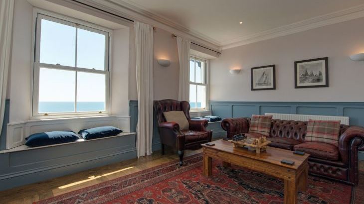 Captains House - Photo 4