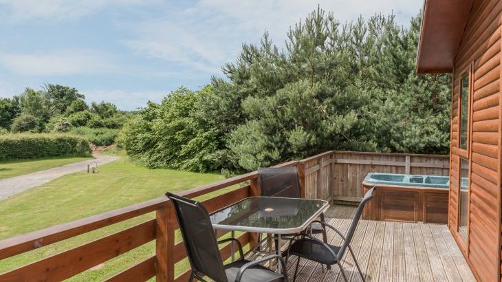 Callow Holiday Lodge 2 - Photo 4