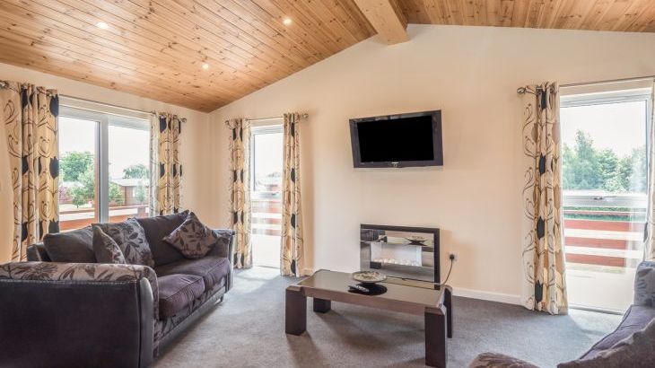 Callow Holiday Lodge 2 - Photo 7