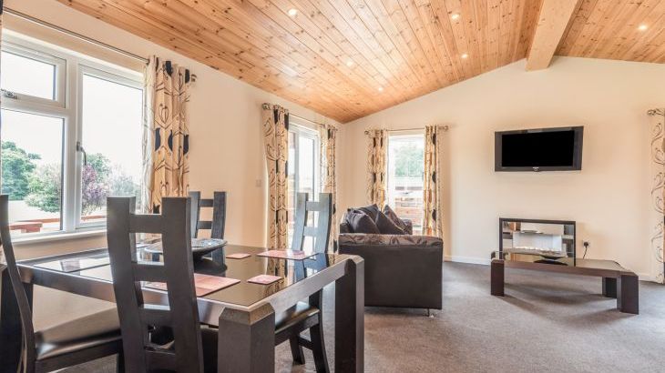 Callow Holiday Lodge 2 - Photo 8
