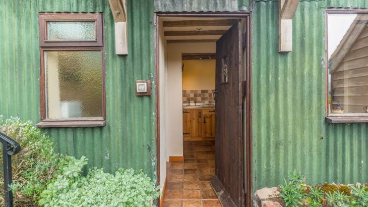 The Shepherd's Hut, Leighton, Heart of England - Photo 9