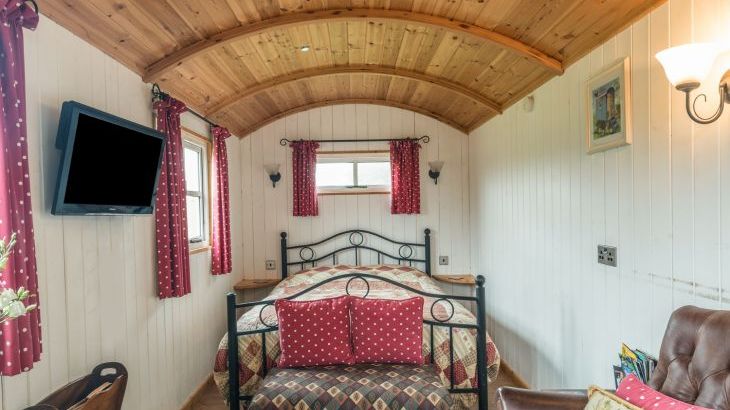 The Shepherd's Hut, Leighton, Heart of England - Photo 5