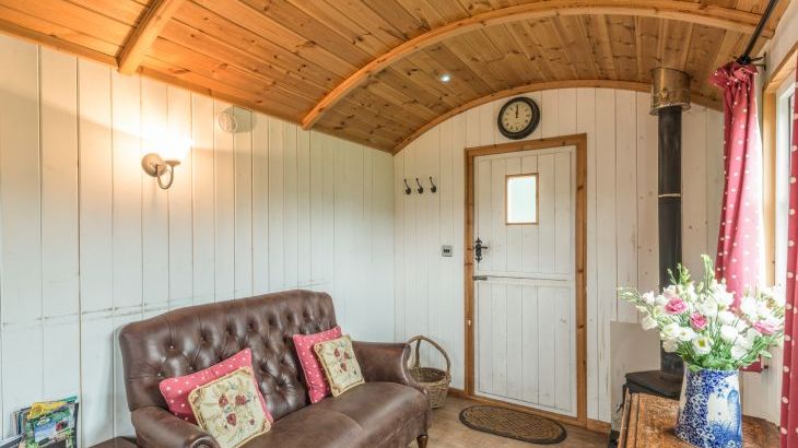 The Shepherd's Hut, Leighton, Heart of England - Photo 7