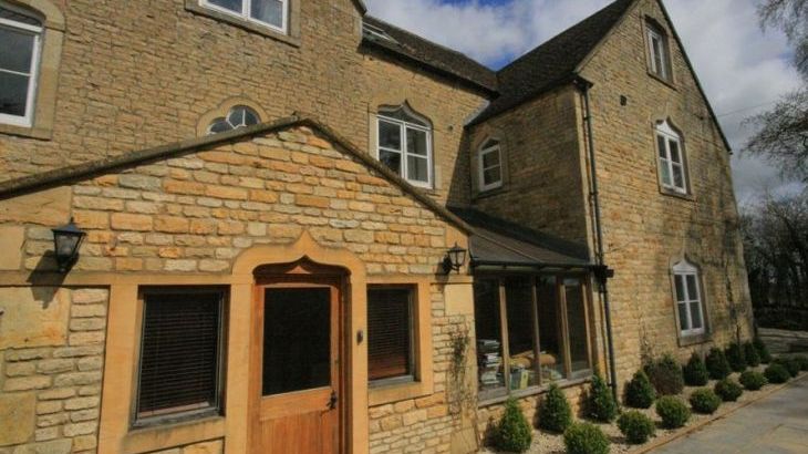 South Hill Farmhouse, sleeps 22, Photo 3 South Hill Farmhouse, sleeps 22, Photo 3