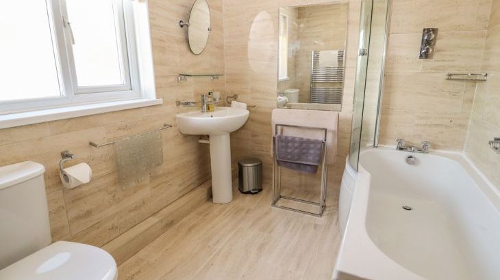 Llecha Cottage, Colwyn Bay, North Wales  - Photo 27