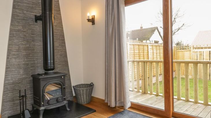 Elm Lodge - Photo 6