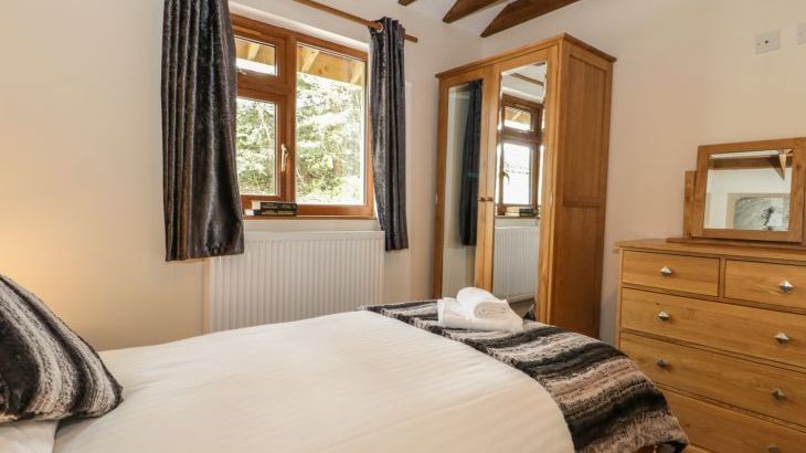Elm Lodge - Photo 15
