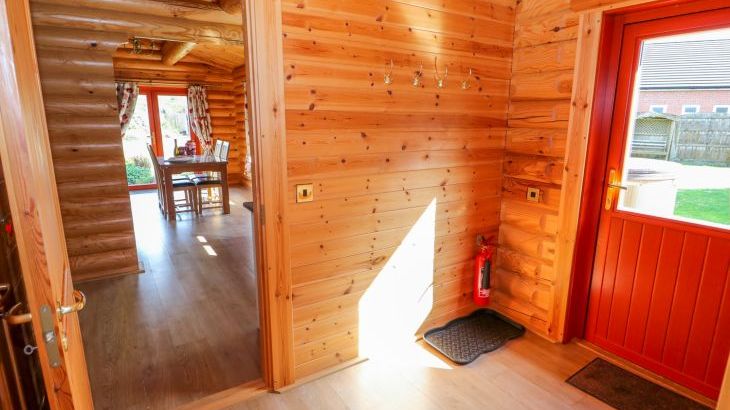 Ash Lodge - Photo 3