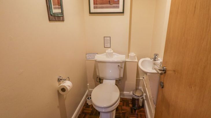 Eden House - Photo 20