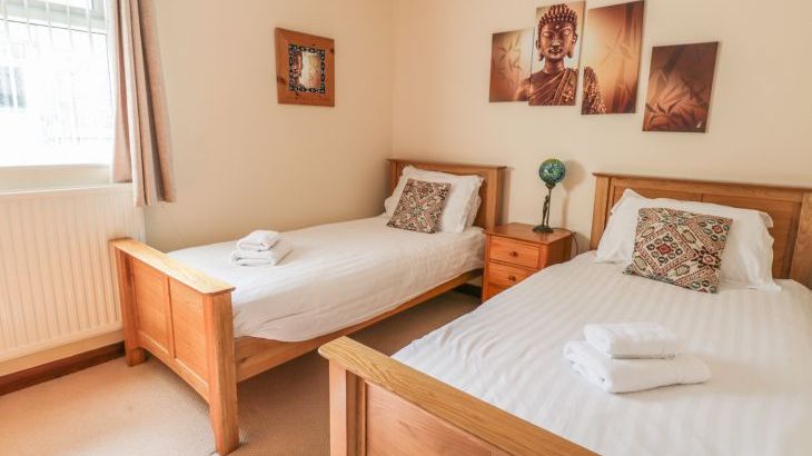 Eden House - Photo 26