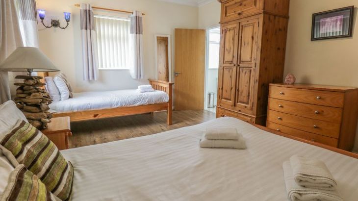 Eden House - Photo 29