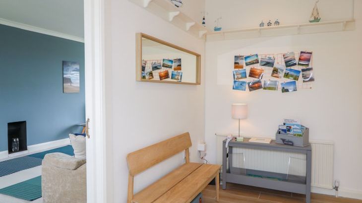 Seacoast Cottage - Photo 6