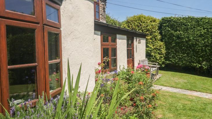 Meadow Lea - Photo 1