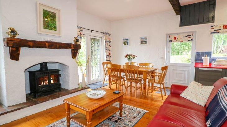 Quiet Waters Cottage - Photo 2