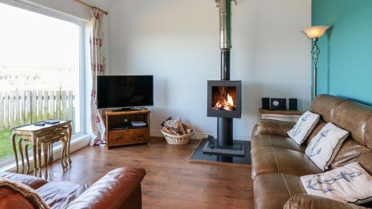 Starfish dog friendly holiday cottage, Salen, Central Scotland  - Photo 1