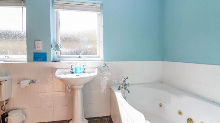 Starfish dog friendly holiday cottage, Salen, Central Scotland  - Photo 8
