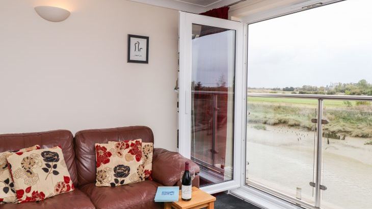 The Boathouse - Photo 3