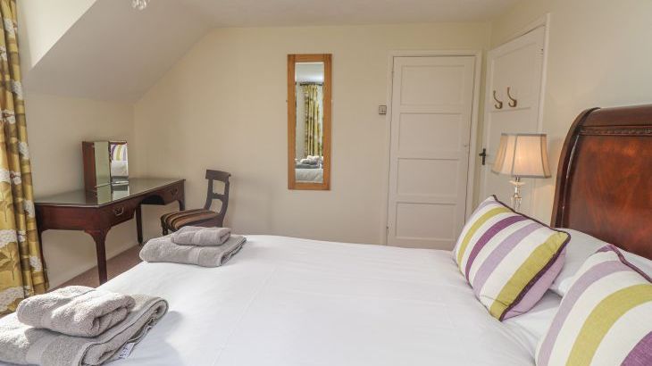 Knights Cottage - Photo 13