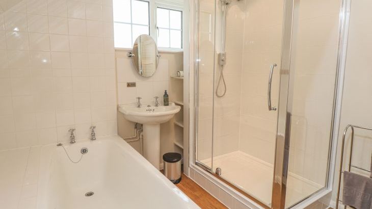Knights Cottage - Photo 17