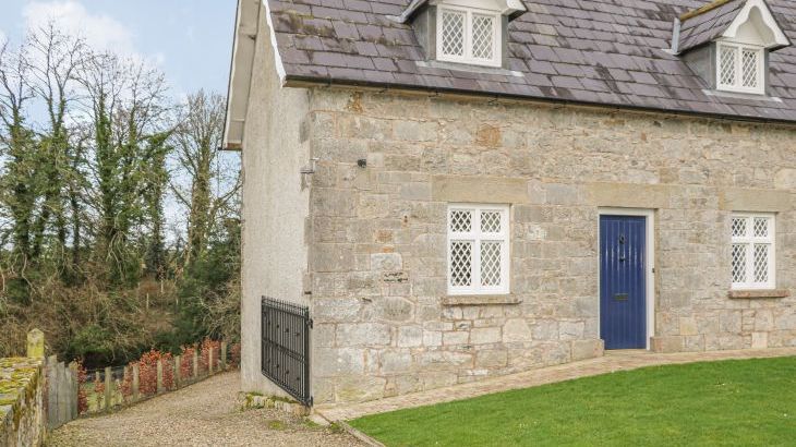 Robertson's Cottage - Photo 1