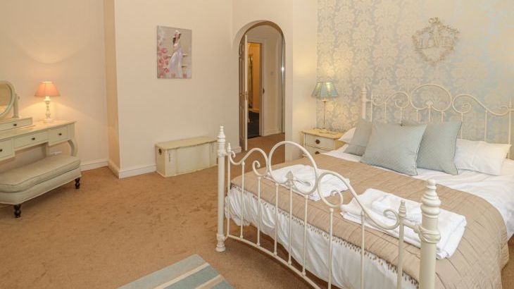 Richmond Country Hall, sleeps 19, Photo 36 Richmond Country Hall, sleeps 19, Photo 36