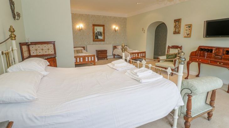 Richmond Country Hall, sleeps 19, Photo 41 Richmond Country Hall, sleeps 19, Photo 41