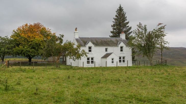 Braes of Foss Farmhouse - Photo 1