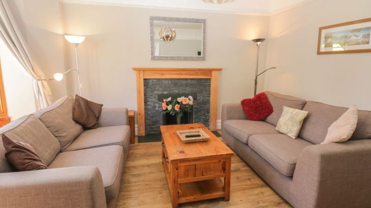 48 Oak Street - Photo 2