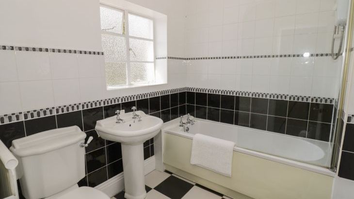 Norton Grange Manor House, sleeps 16, Photo 20 Norton Grange Manor House, sleeps 16, Photo 20