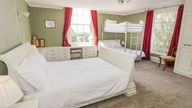 Norton Grange Manor House, sleeps 16, Photo 24 Norton Grange Manor House, sleeps 16, Photo 24