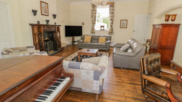 Norton Grange Manor House, sleeps 16, Photo 9 Norton Grange Manor House, sleeps 16, Photo 9