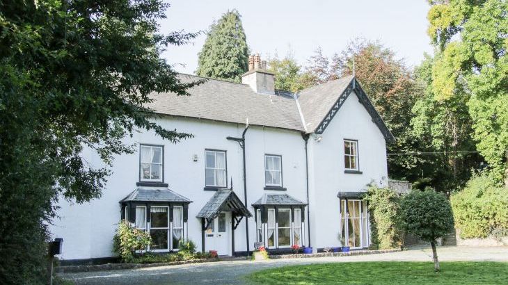 Brookside Manor House - Main Photo