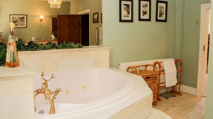 Brookside Manor House - Photo 49