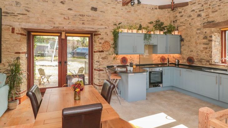 Manor Cottages - Photo 8