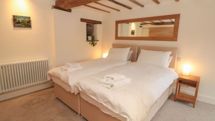 Manor Cottages - Photo 12