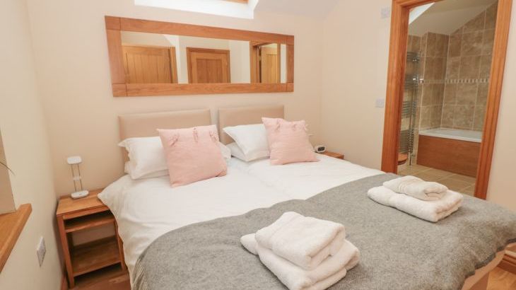Manor Cottages - Photo 24