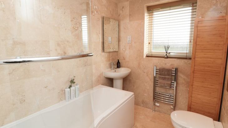 Cushat House - Photo 30