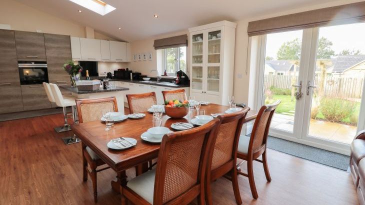 Cushat House - Photo 12